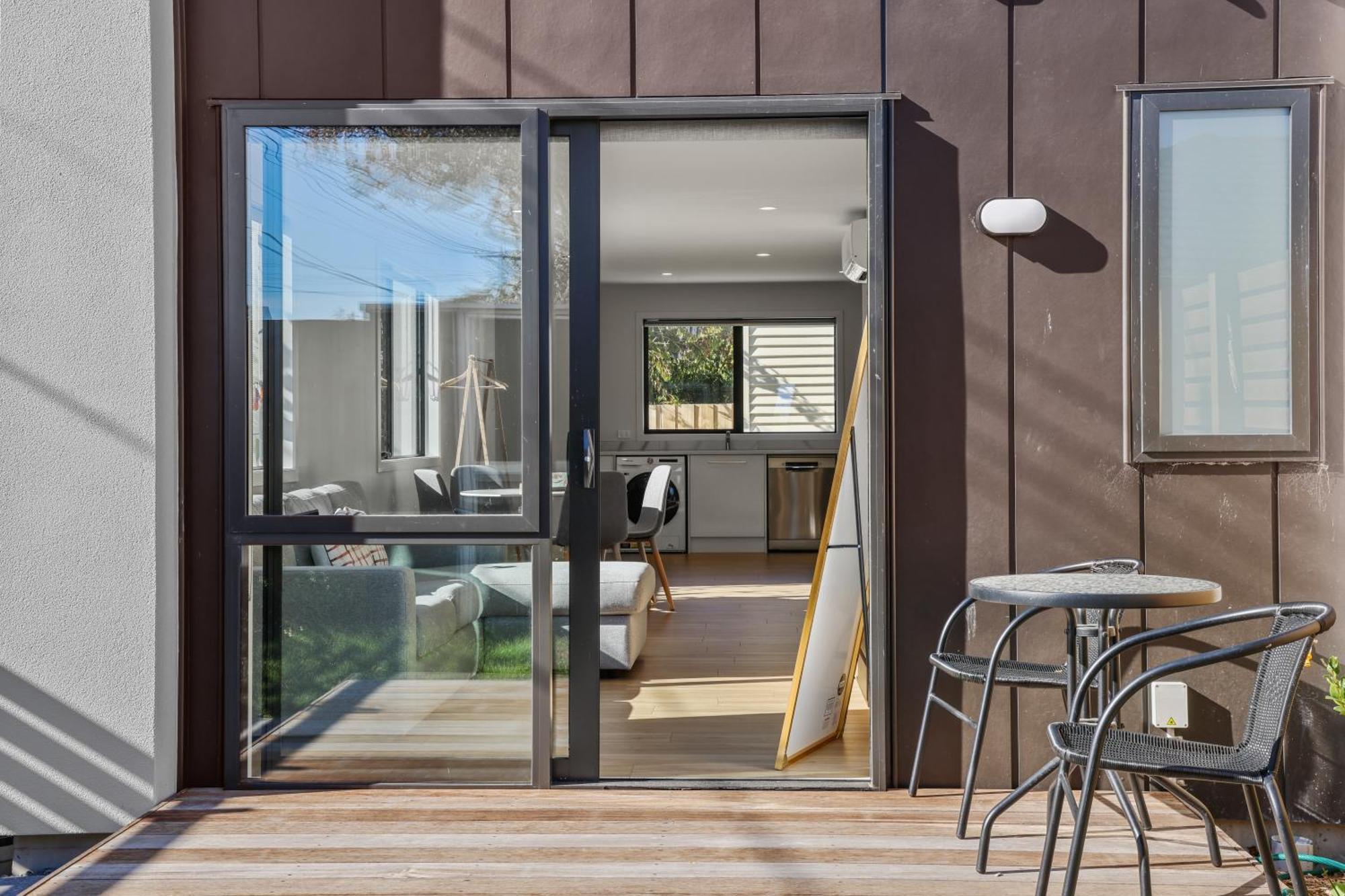 Discover A Brand New Apartment In Vibrant Chch Christchurch Esterno foto